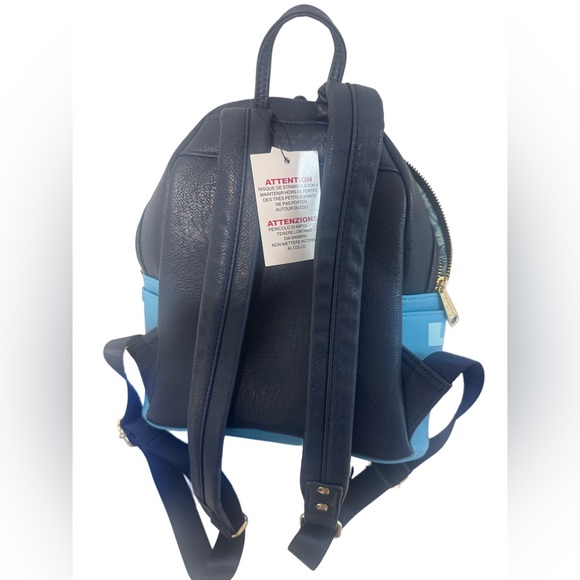 NWT Exclusive Rare Loungefly Disney Parks Cinderella Castle Mini Backpack - Picture 2 of 8